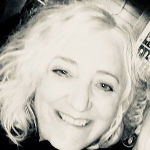 Meet your Posher, Shirley